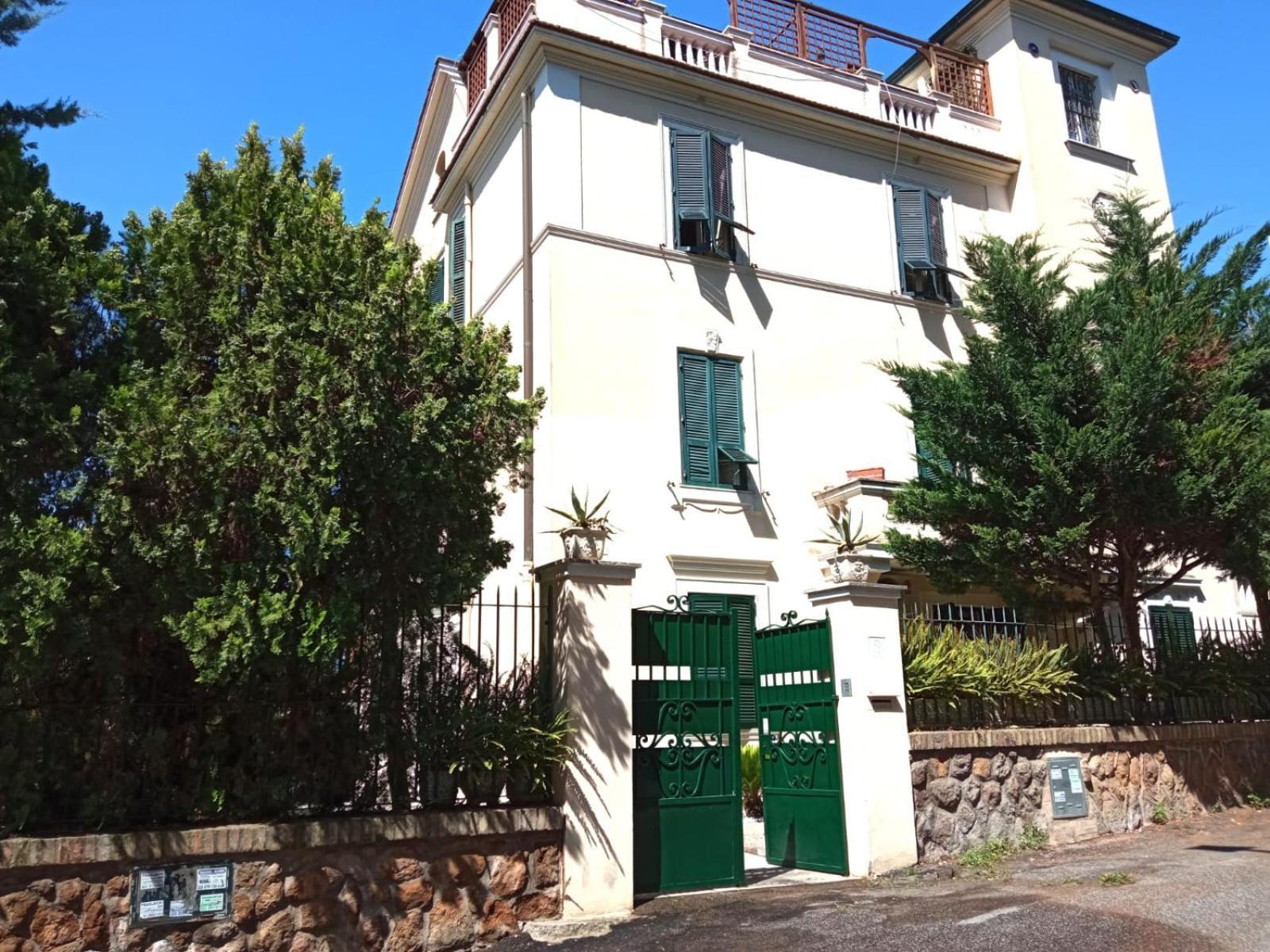 Holiday Garden House Roma Экстерьер фото